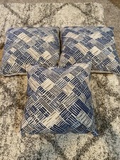 3 designer pillows for sale 3 designer pillows for sale Murfreesboro