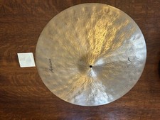 Prato Sabian 22” polegadas Vault Tour artesanal passeio leve 2425g usado com bolsa vídeo demonstração comprar usado  Enviando para Brazil