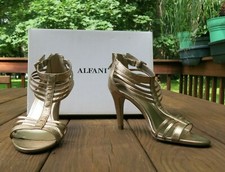 Alfani lumi gold for sale  Warren
