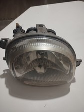 Phare côté droit d'occasion Phare côté droit d'occasion  Vaulx-en-Velin