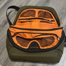 Crumpler messenger laptop for sale  KEIGHLEY