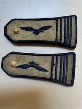 Epaulettes armée air d'occasion  Grans