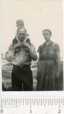 1939 Foto CO Colorado Orchard Mesa Família Cady Casal Menino nos Ombros comprar usado  Enviando para Brazil