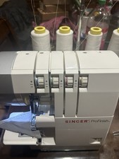Máquina de costura Singer 14CG754 Profinish OverLock Serger funciona bônus de frete grátis comprar usado  Enviando para Brazil