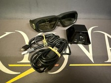 Kit NVIDIA 3D Vision 3 com emissor infravermelho e óculos NVidia comprar usado  Enviando para Brazil