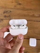 Apple airpro2 originali usato  Roma