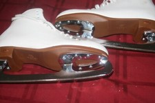 Ridell women figure for sale  Wayne