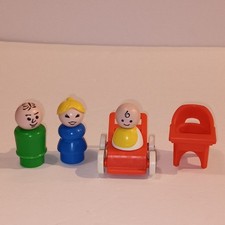 Carrinho Vintage Fisher Price Little People Colecionáveis Pai Mãe Bebê com Cadeira, usado comprar usado  Enviando para Brazil