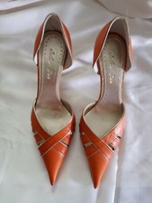 Scarpa decolté arancione usato  Reggio Emilia