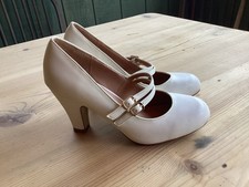 Women journey collection for sale  Pound