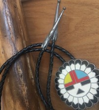 Vintage Zuni Bolo Gravata Rosto Sol Esmalte Mosaico Nativo Americano Bolo Gravata Casamento comprar usado  Enviando para Brazil