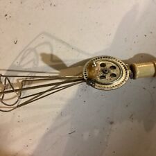 Ancien batteur fouet d'occasion  Gommegnies