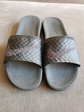 Size nike benassi for sale  Thermal
