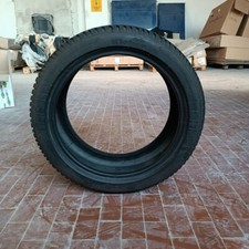 Pneumatico usato 215 usato  Barzago