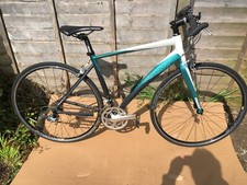 Giant dash hybrid for sale  OTTERY ST. MARY
