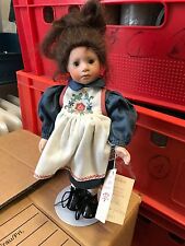 Poupée porcelaine ingrid d'occasion  Expédié en France