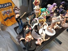 Lot figurines sexy d'occasion  Monestier-de-Clermont