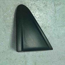 Modanatura triangolo parafango usato  Mineo