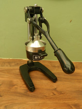Manual juicer heavy for sale  ALTON