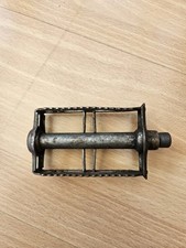 Right bike pedal for sale  SOUTHAMPTON