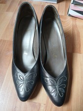 Van dal bronze for sale Van dal bronze for sale  ABERYSTWYTH