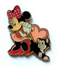 Pin emblema Disney monograma Minnie Mouse e figaro comprar usado  Enviando para Brazil