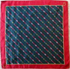 Gucci foulard soie d'occasion  Montferrand-le-Château