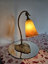 Ancienne lampe nénuphar d'occasion  Belleville-sur-Meuse