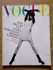 Vogue dossier sfilate usato  Poggibonsi