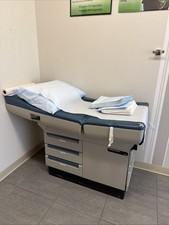 Midmark examination table for sale  Eureka