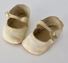 Ancienne paire chaussures d'occasion  France