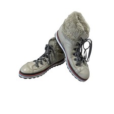 Puma women size for sale  Portland