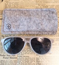 Óculos de Sol Look Optic Liam/LK50S Leitores Moda + Armações Transparentes 0,00 Nunca Usadas comprar usado Óculos de Sol Look Optic Liam/LK50S Leitores Moda + Armações Transparentes 0,00 Nunca Usadas comprar usado  Enviando para Brazil