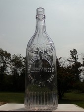 Garrafa em forma de uísque canelada extravagante LAGO KEUKA VINÍCOLA VINTAGE Nº 23 BANHO, NOVA YORK comprar usado  Enviando para Brazil