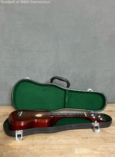 Ukulele incluindo estojo rígido comprar usado Ukulele incluindo estojo rígido comprar usado  Enviando para Brazil