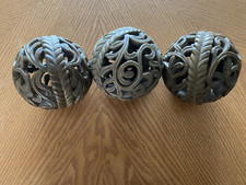 Decorative balls set for sale  Clermont