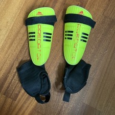 Kinder schienbeinschoner adida gebraucht kaufen  Nienstädt