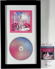 Nicki Minaj assinado rosa sexta-feira 2 CD capa emoldurada tela fosca A JSA CERTIFICADO DE AUTENTICIDADE comprar usado Nicki Minaj assinado rosa sexta-feira 2 CD capa emoldurada tela fosca A JSA CERTIFICADO DE AUTENTICIDADE comprar usado  Enviando para Brazil