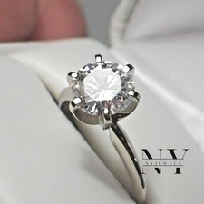 Round cut moissanite for sale  Jamaica