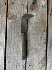 Ancienne petite serpette d'occasion Ancienne petite serpette d'occasion  Prissé