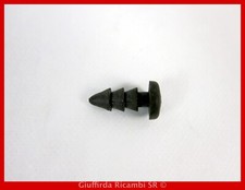 Clip fissaggio tappetini usato  Siracusa