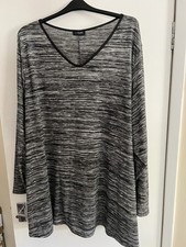 Clothing grey black for sale  LARBERT
