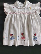 Adorable robe poupees d'occasion  La Rochelle