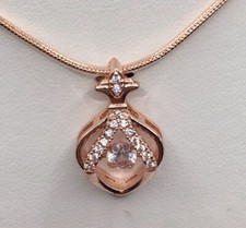 Colar delicado aparência ouro rosa com pedra central flutuante comprar usado  Enviando para Brazil