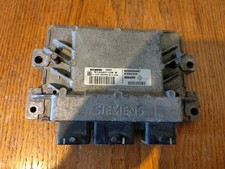 Calculateur moteur renault d'occasion  Crécy-en-Ponthieu
