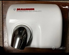 Asciugamani elettrico automati usato  Bozen