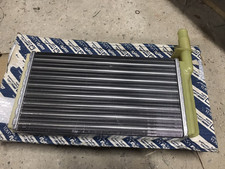 Radiatore riscaldamento intern usato  Frontino