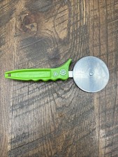 Cortador de pizza vintage Travco núcleo da vovó roda de aço inoxidável verde 7,5" comprar usado  Enviando para Brazil