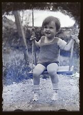Enfant balançoire photo d'occasion  Paris V