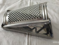 Vecchia grattugia inox usato  Gavorrano